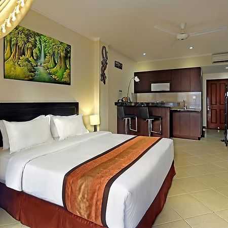 Kuta Town House Apartments Екстер'єр фото