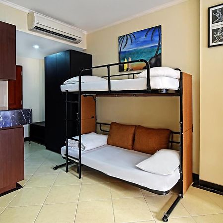 Kuta Town House Apartments Екстер'єр фото