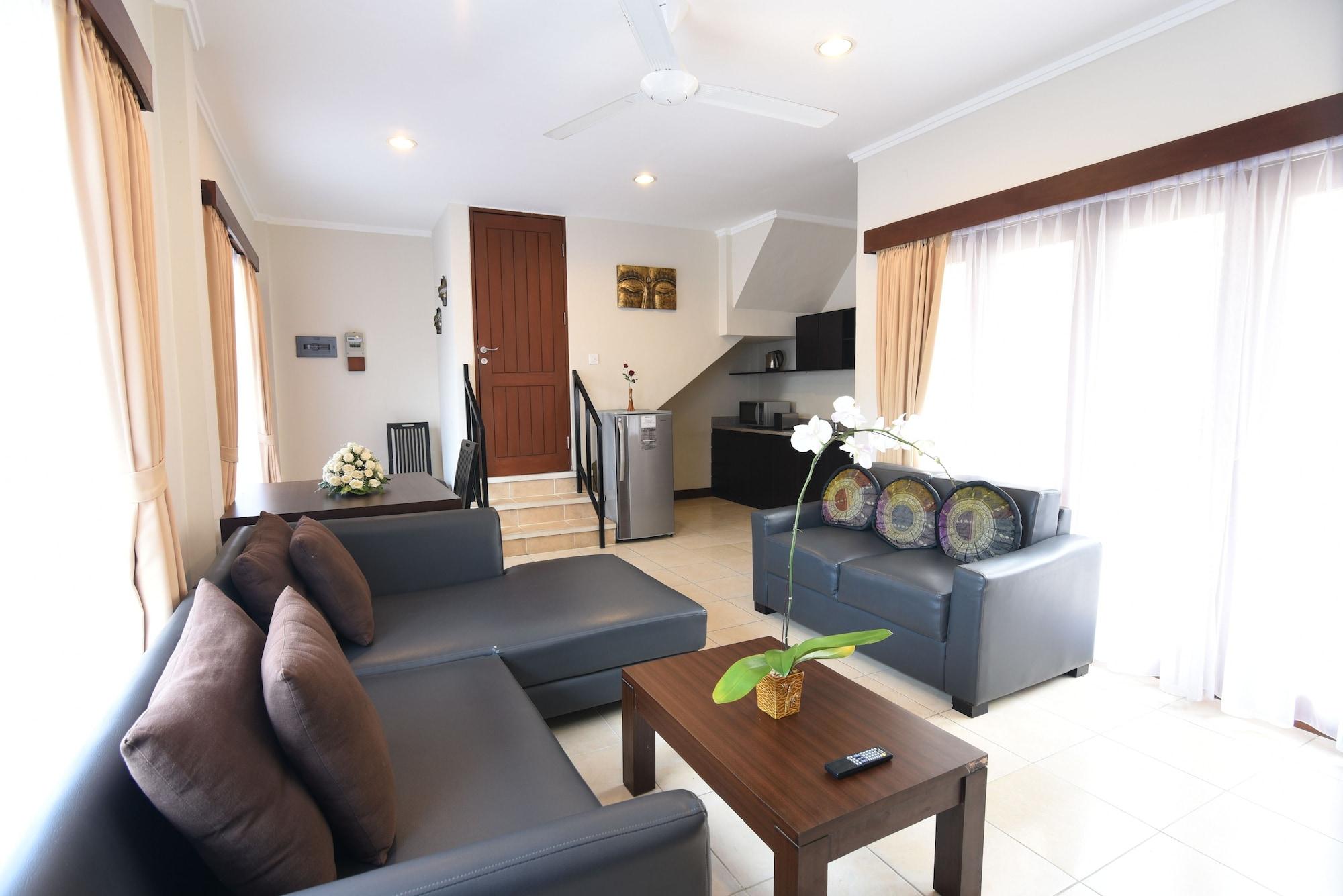 Kuta Town House Apartments Екстер'єр фото