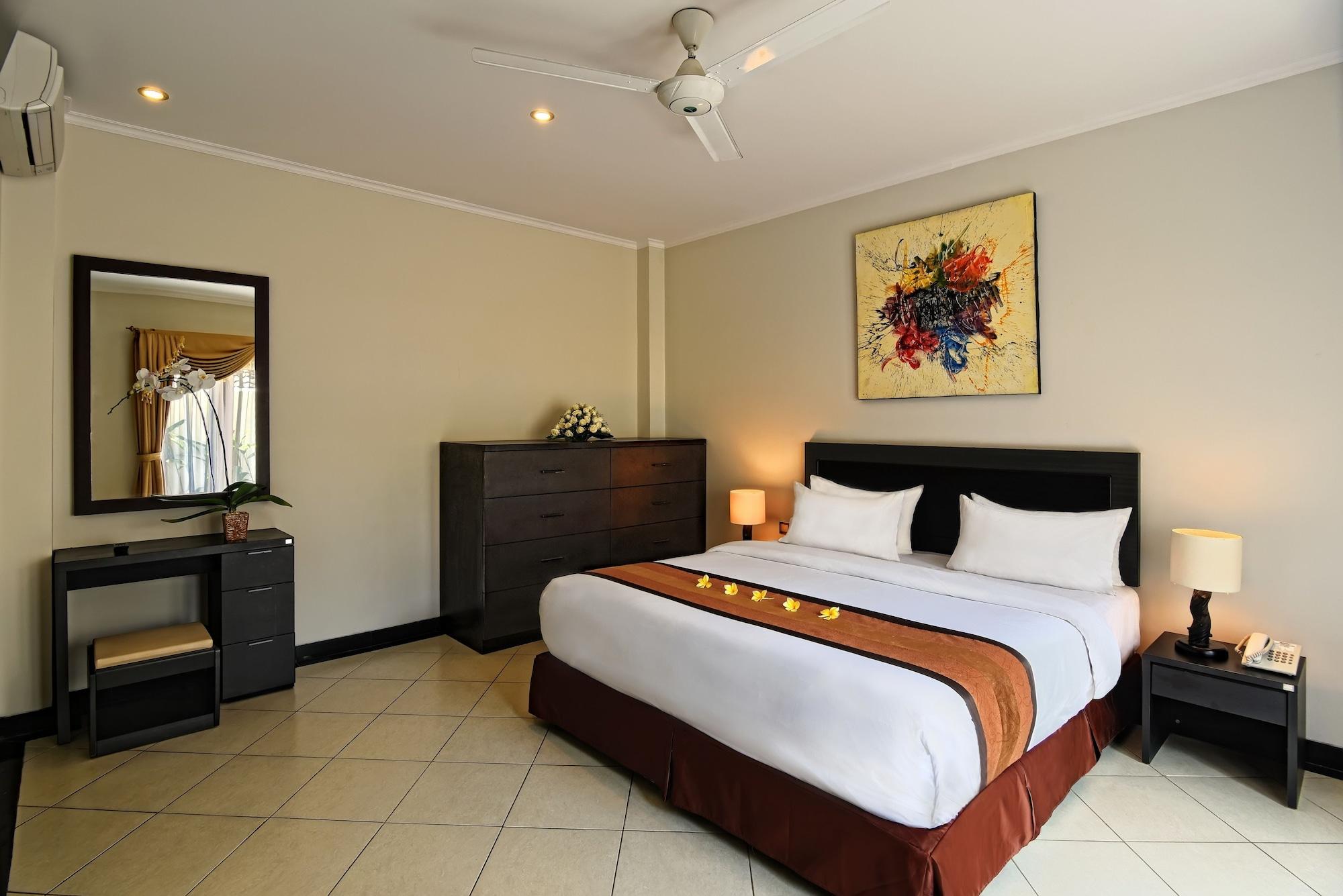 Kuta Town House Apartments Екстер'єр фото