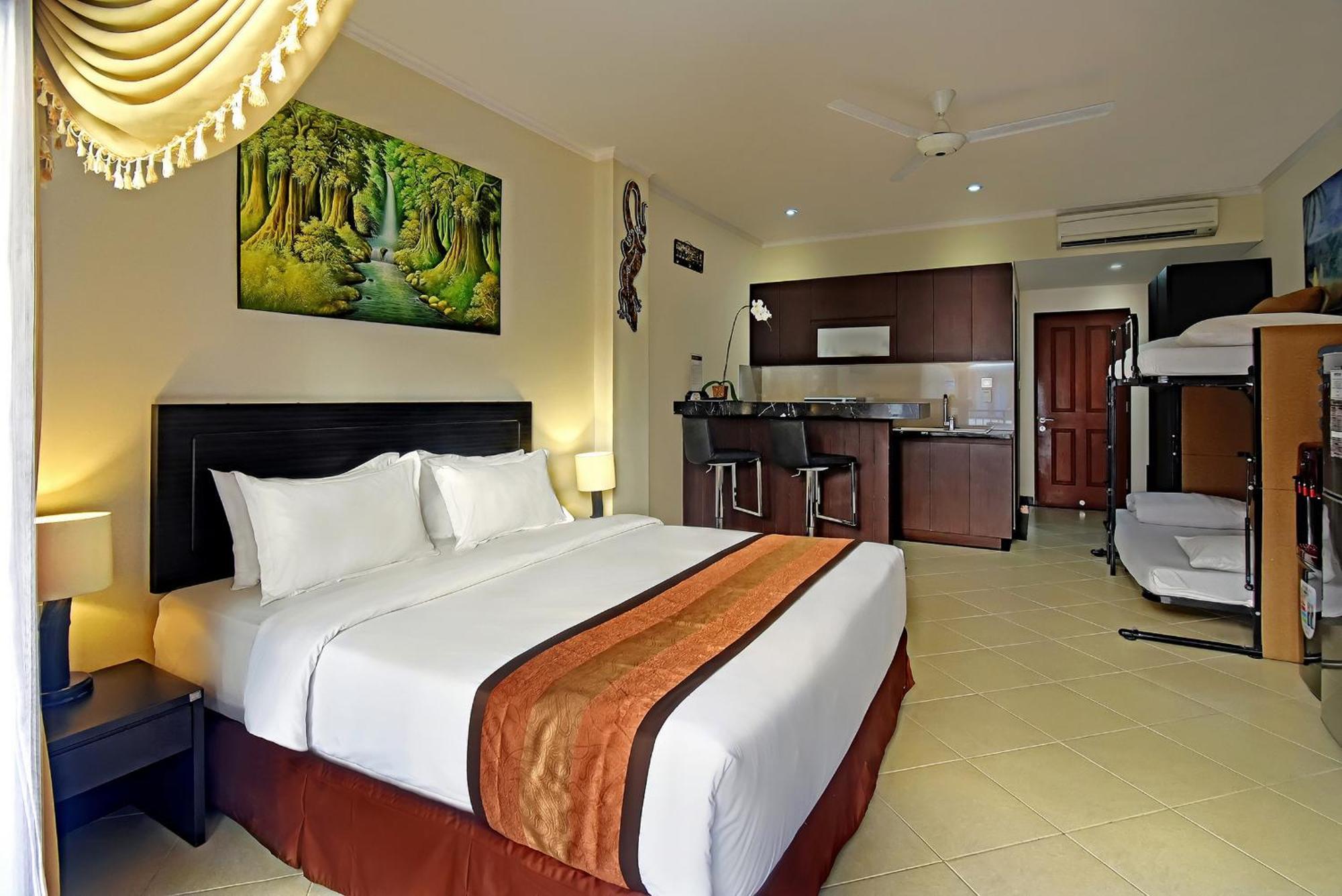Kuta Town House Apartments Екстер'єр фото